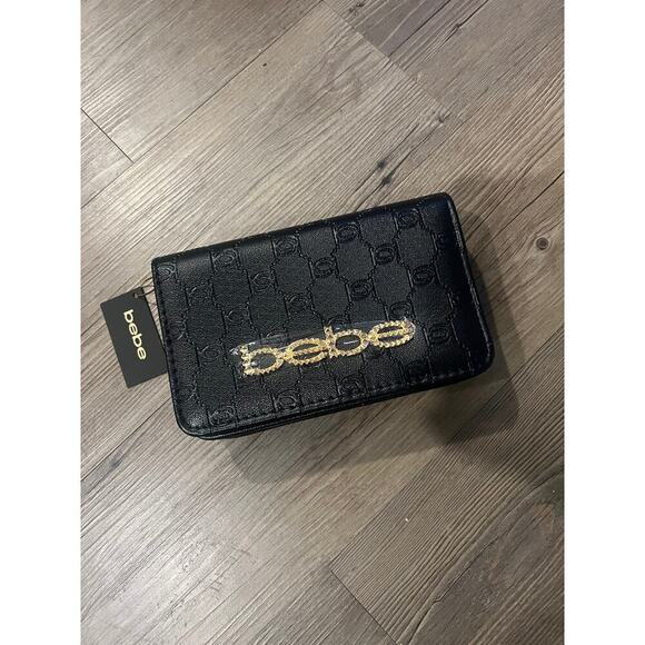Bebe Crossbpdy Camera Bag - Picture 1 of 4